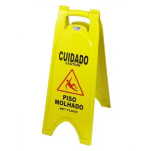 CAVALETE SINALIZAÇÃO PISO ESCORREGADIO em Monte Verde MG