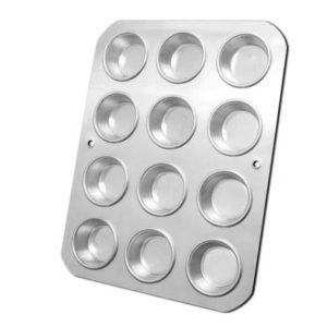 FORMA *ALUMÍNIO MUFFINS CUPCAKE PEQUENO 5,2X4,4X2,6 (PCT COM12) em Monte Verde MG