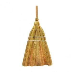 VASSOURA CAIPIRA paLHA em Monte Verde MG